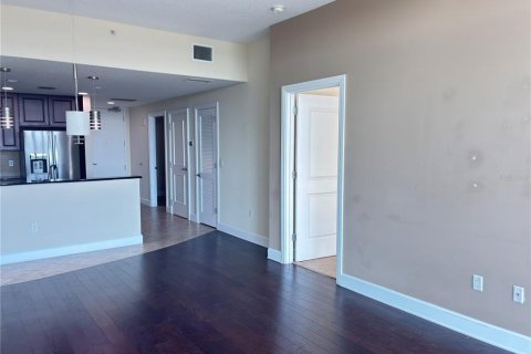 Condo in Orlando, Florida, 1 bedroom  № 2098561 - photo 8