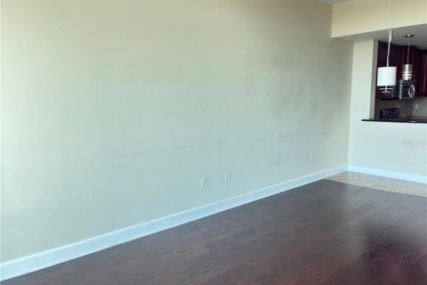 Condo in Orlando, Florida, 1 bedroom  № 2098561 - photo 6