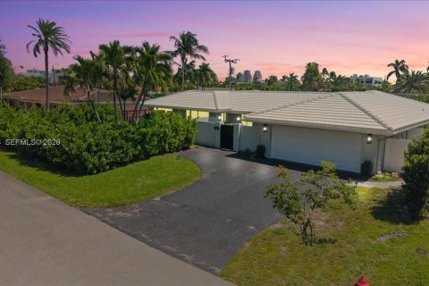Villa ou maison à Fort Lauderdale, Floride 3 chambres, 248.14 m2 № 2068962