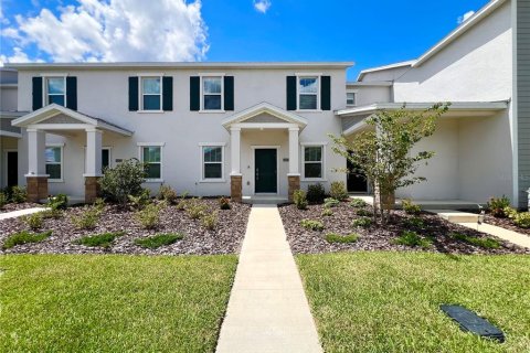 Adosado en alquiler en Clermont, Florida, 3 dormitorios, 152.73 m2 № 1899894 - foto 1