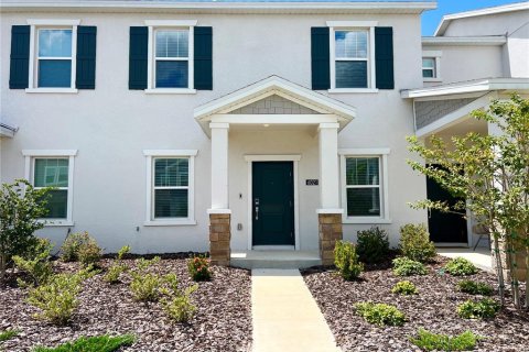 Townhouse in Clermont, Florida 3 bedrooms, 152.73 sq.m. № 1899894 - photo 2