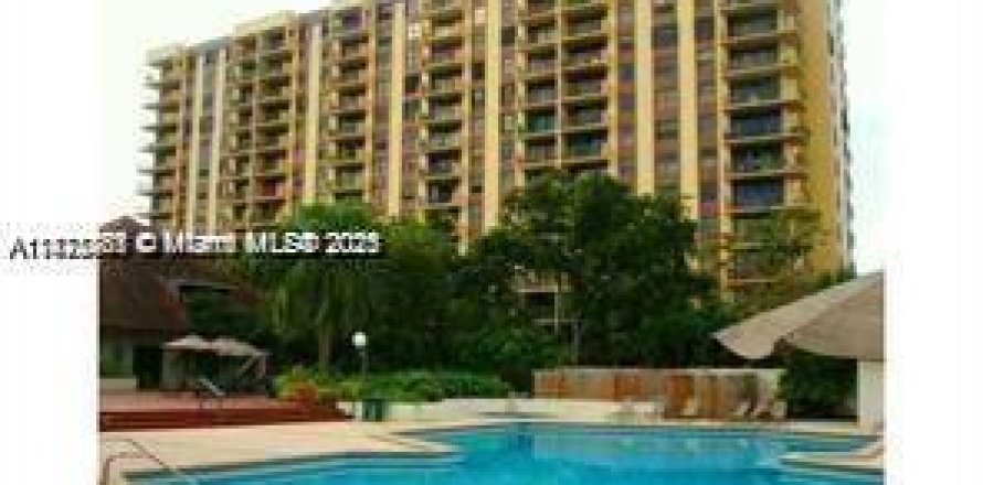 Condo à North Miami, Floride, 1 chambre  № 1919975