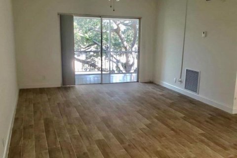 Copropriété à louer à Boca Raton, Floride: 2 chambres, 78.69 m2 № 2176944 - photo 2