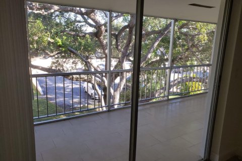 Copropriété à louer à Boca Raton, Floride: 2 chambres, 78.69 m2 № 2176944 - photo 3