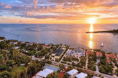 Villa ou maison à vendre à Sarasota, Floride: 5 chambres, 585.38 m2 № 2422712 - photo 5