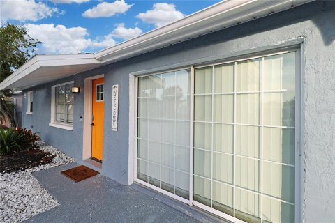Casa en venta en Hudson, Florida, 4 dormitorios, 117.06 m2 № 1766219 - foto 11