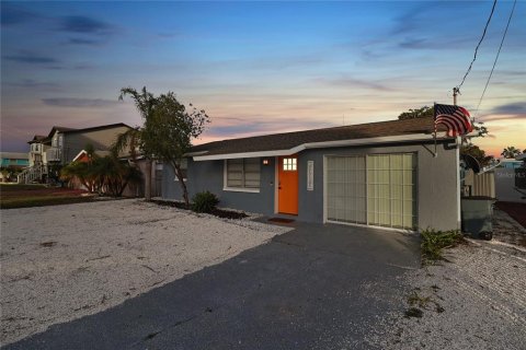 Casa en venta en Hudson, Florida, 4 dormitorios, 117.06 m2 № 1766219 - foto 4