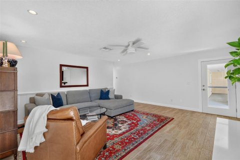 Casa en venta en Leesburg, Florida, 3 dormitorios, 228.73 m2 № 2423814 - foto 5