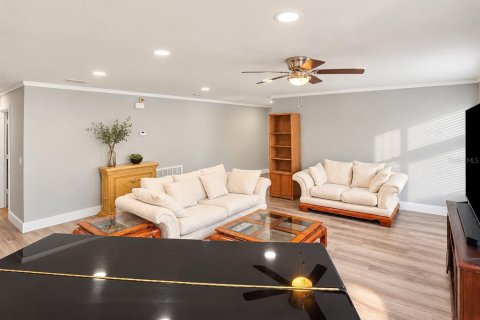 Villa ou maison à vendre à Orlando, Floride: 4 chambres, 179.67 m2 № 2425357 - photo 6