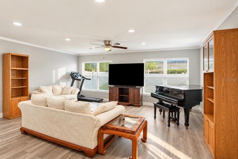 Villa ou maison à vendre à Orlando, Floride: 4 chambres, 179.67 m2 № 2425357 - photo 5