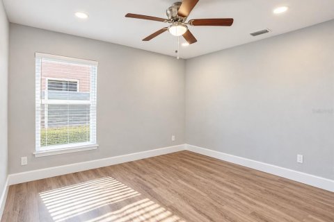 Villa ou maison à vendre à Orlando, Floride: 4 chambres, 179.67 m2 № 2425357 - photo 17