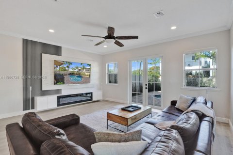 Townhouse in Fort Lauderdale, Florida 3 bedrooms, 210.14 sq.m. № 2051963 - photo 6