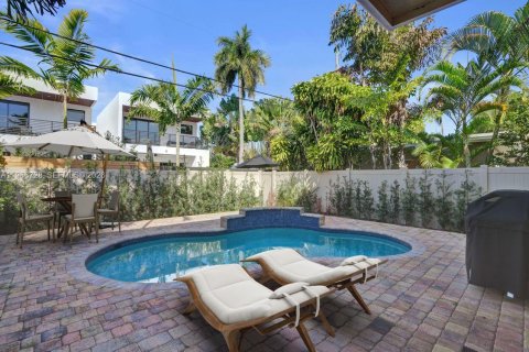 Townhouse in Fort Lauderdale, Florida 3 bedrooms, 210.14 sq.m. № 2051963 - photo 27