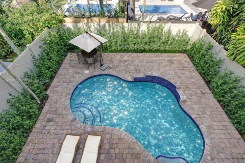 Townhouse in Fort Lauderdale, Florida 3 bedrooms, 210.14 sq.m. № 2051963 - photo 28