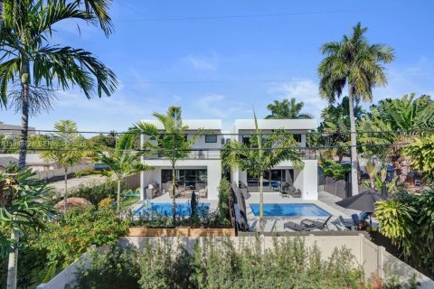 Townhouse in Fort Lauderdale, Florida 3 bedrooms, 210.14 sq.m. № 2051963 - photo 29