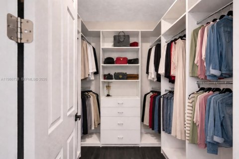 Townhouse in Fort Lauderdale, Florida 3 bedrooms, 210.14 sq.m. № 2051963 - photo 17