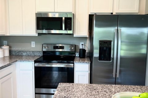 Casa en venta en Bradenton, Florida, 3 dormitorios, 120.96 m2 № 1855301 - foto 7