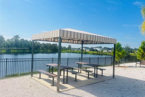 Casa en venta en Bradenton, Florida, 3 dormitorios, 120.96 m2 № 1855301 - foto 20