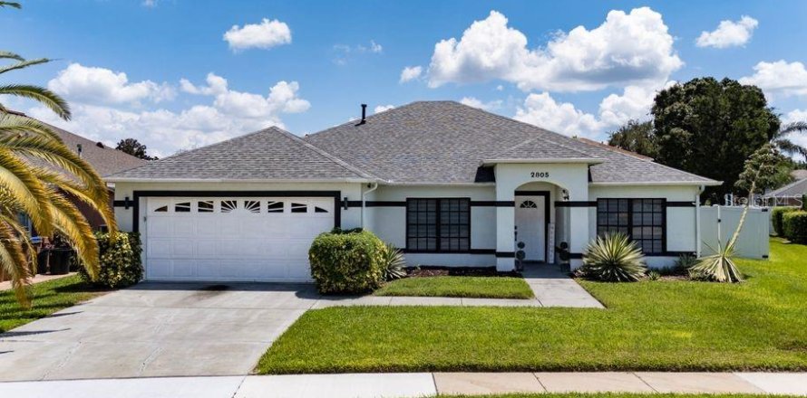 Casa en Kissimmee, Florida 3 dormitorios, 169.92 m2 № 1912290