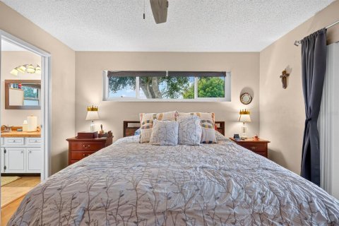 Villa ou maison à vendre à Bradenton, Floride: 3 chambres, 158.49 m2 № 2411460 - photo 30