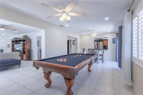 Villa ou maison à vendre à Pompano Beach, Floride: 5 chambres, 219.44 m2 № 1955938 - photo 8