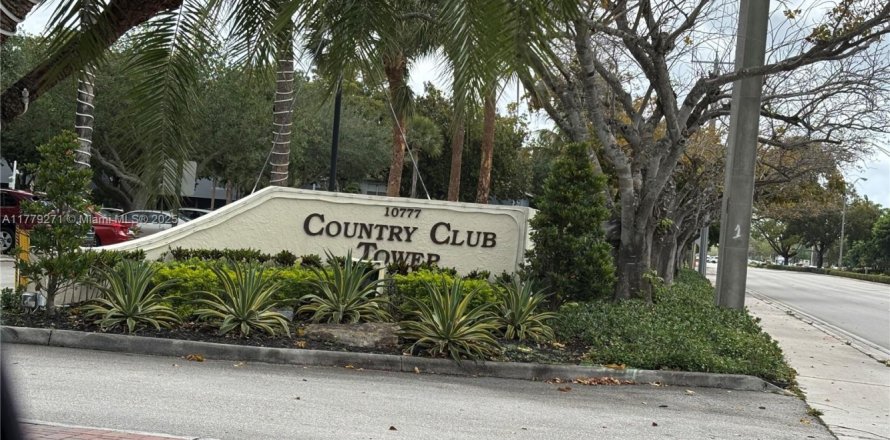 Condominio en Coral Springs, Florida, 2 dormitorios № 1922513