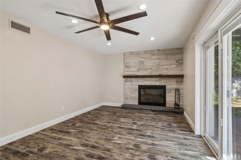 House in Seminole, Florida 3 bedrooms, 158.21 sq.m. № 2224659 - photo 27