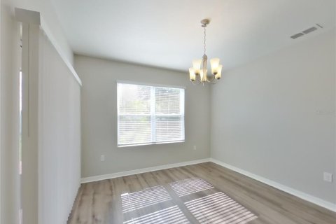 House in Eagle Lake, Florida 3 bedrooms, 153.66 sq.m. № 1914563 - photo 4