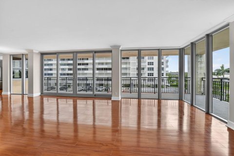 Купить кондоминиум в Бока-Ратон, Флорида 5 комнат, 178м2, № 2262647 - фото 2