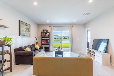 Villa ou maison à vendre à Port St. Lucie, Floride: 3 chambres, 139.63 m2 № 2038681 - photo 16