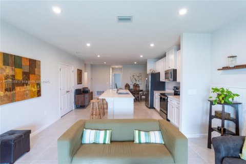 Villa ou maison à vendre à Port St. Lucie, Floride: 3 chambres, 139.63 m2 № 2038681 - photo 13