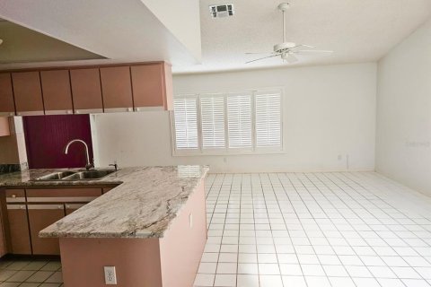 House in Spring Hill, Florida 3 bedrooms, 180.97 sq.m. № 1915276 - photo 3