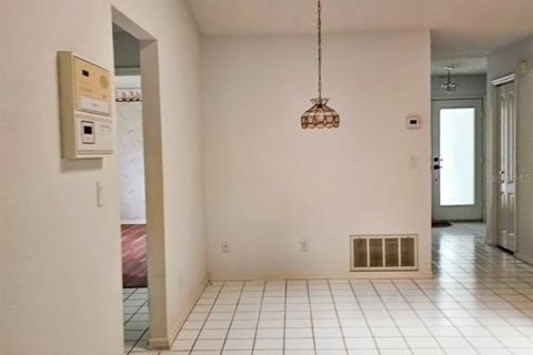 House in Spring Hill, Florida 3 bedrooms, 180.97 sq.m. № 1915276 - photo 13