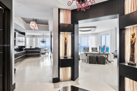 Купить кондоминиум в Холливуд, Флорида 5 спален, 472.5м2, № 1939306 - фото 4