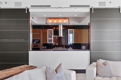 Купить кондоминиум в Холливуд, Флорида 5 спален, 472.5м2, № 1939306 - фото 17