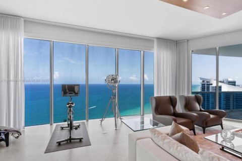 Купить кондоминиум в Холливуд, Флорида 5 спален, 472.5м2, № 1939306 - фото 11