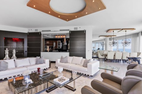 Купить кондоминиум в Холливуд, Флорида 5 спален, 472.5м2, № 1939306 - фото 8