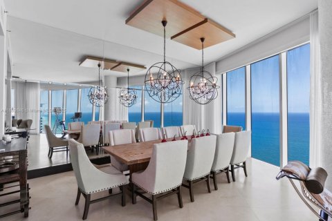 Купить кондоминиум в Холливуд, Флорида 5 спален, 472.5м2, № 1939306 - фото 10