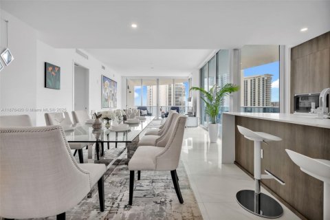 Снять в аренду кондоминиум в Санни-Айлс-Бич, Флорида 3 спальни, 195.09м2, № 1923198 - фото 14