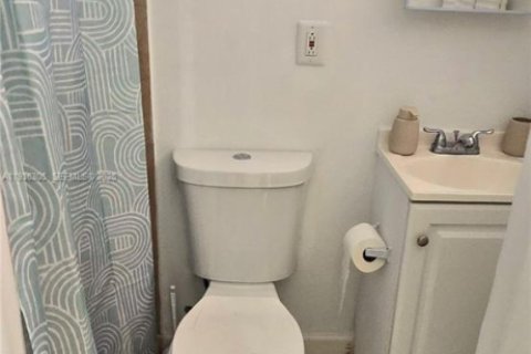 Apartment in Miami, Florida 18.58 sq.m. № 1994319 - photo 4