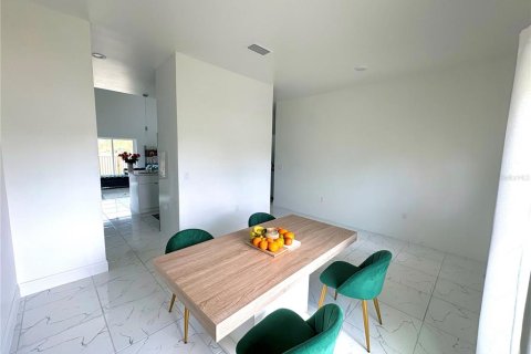 Villa ou maison à vendre à Spring Hill, Floride: 4 chambres, 212.75 m2 № 1616194 - photo 4