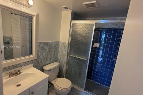 Condo in Miami, Florida, 1 bedroom  № 2076647 - photo 10
