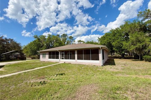 House in Plant City, Florida 5 bedrooms, 283.63 sq.m. № 2166475 - photo 9