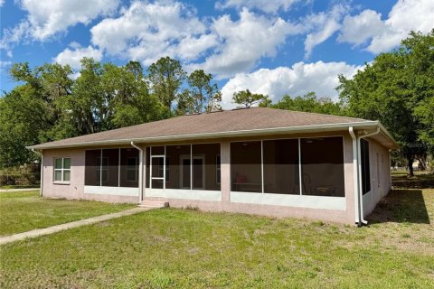 House in Plant City, Florida 5 bedrooms, 283.63 sq.m. № 2166475 - photo 8