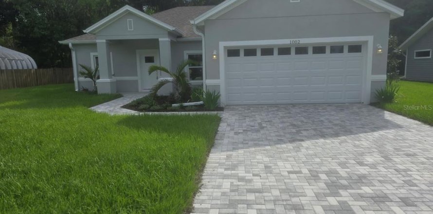 Casa en New Smyrna Beach, Florida 3 dormitorios, 149.76 m2 № 1915574