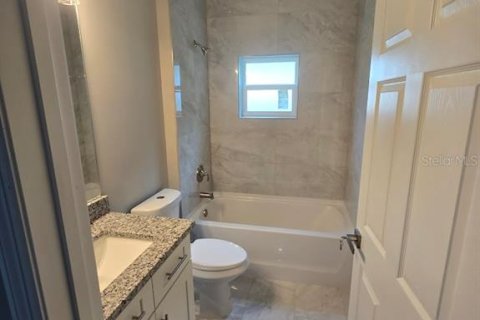 Casa en alquiler en New Smyrna Beach, Florida, 3 dormitorios, 149.76 m2 № 1915574 - foto 9