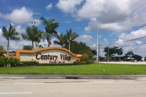 Copropriété à vendre à Pembroke Pines, Floride: 2 chambres, 102.19 m2 № 1954576 - photo 24