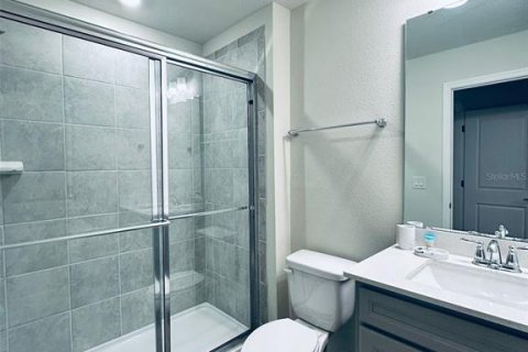 Adosado en venta en Clermont, Florida, 5 dormitorios, 210.8 m2 № 2228502 - foto 18