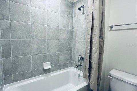 Adosado en venta en Clermont, Florida, 5 dormitorios, 210.8 m2 № 2228502 - foto 21