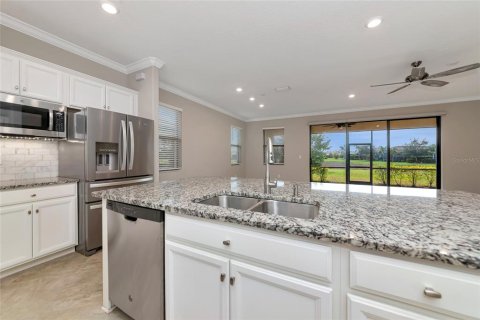 House in Bradenton, Florida 3 bedrooms, 205.96 sq.m. № 2229716 - photo 6